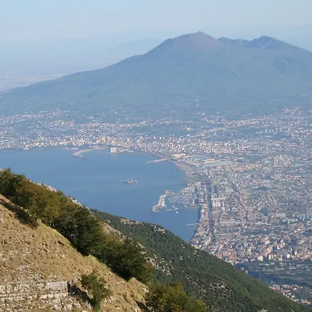 Due Torri ホテル アジェーロラ