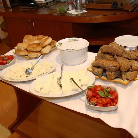 Due Torri 3* アジェーロラ