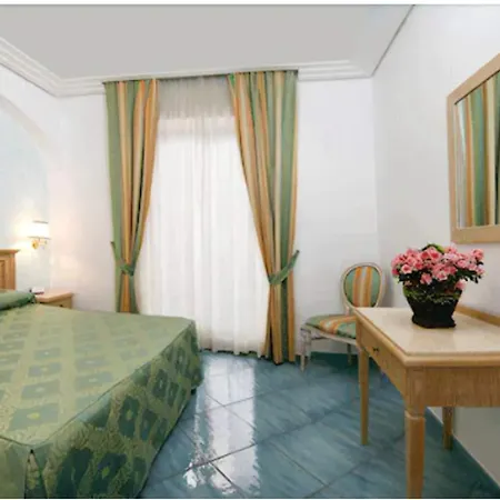 Ξενοδοχείο Due Torri 3*